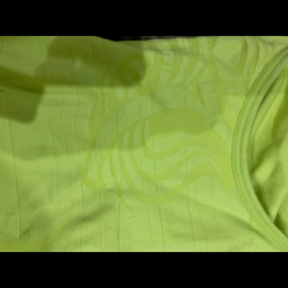 Small lime green Champion tank with bra - Picture 4 of 5